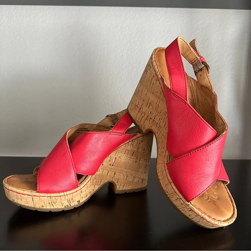 Born Jenni Red Leather Platform Comfort Sandals Size 8